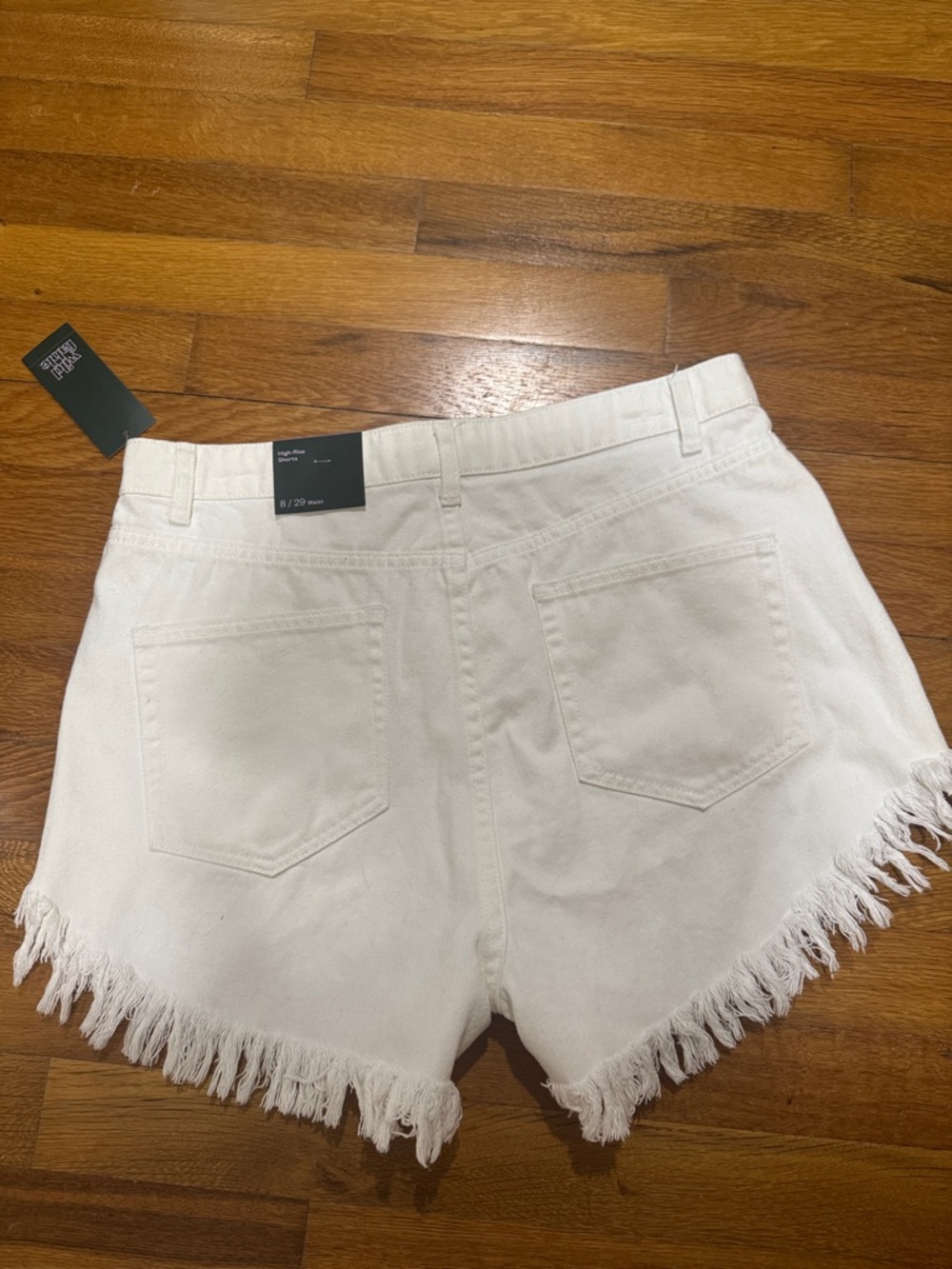 wild fable White Frayed Hem Jean Shorts 8 NWT - Picture 4 of 4